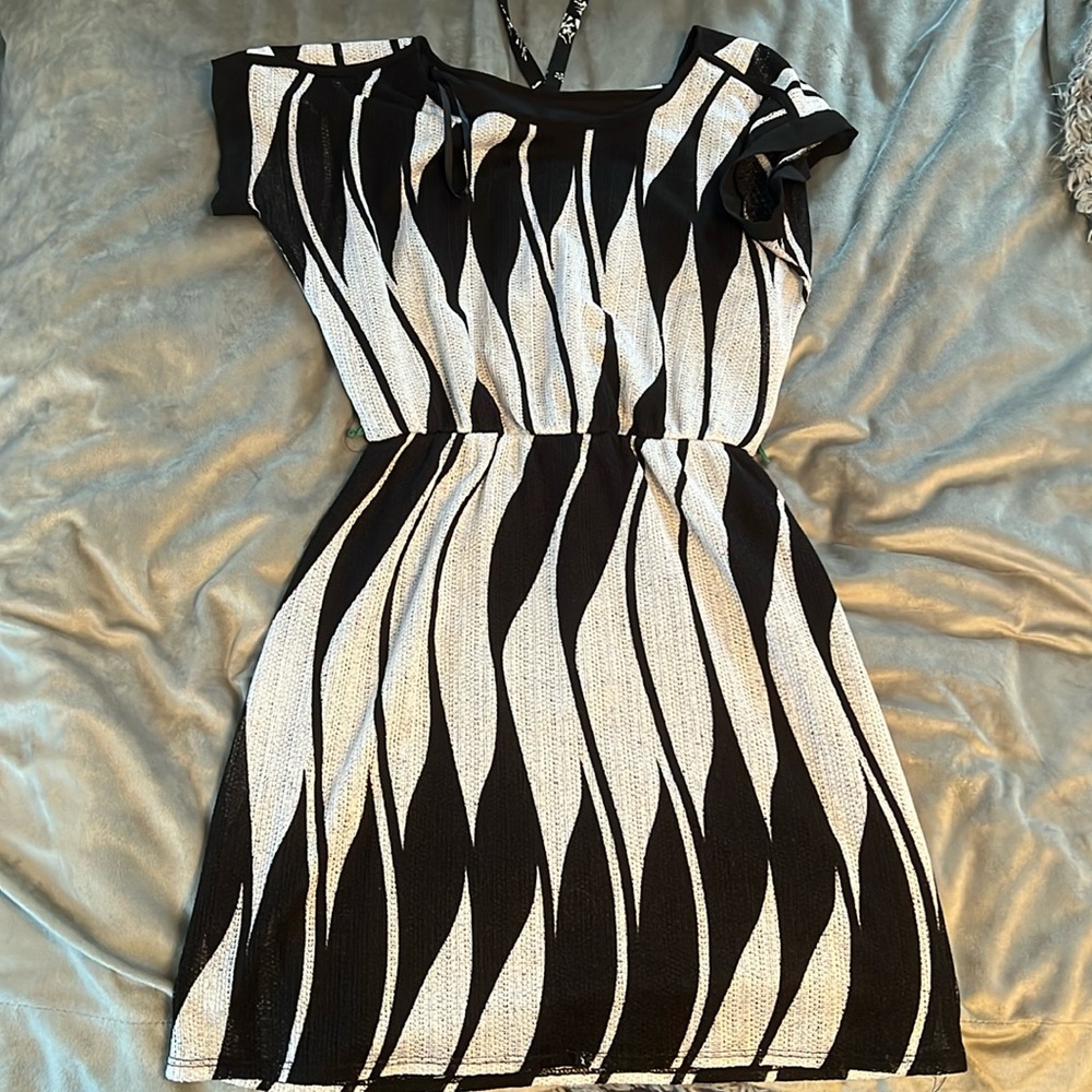 Black and White dress - Small